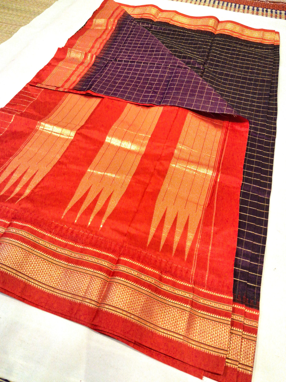 Ilkal silk saree Tope Teni pallu and weave detail