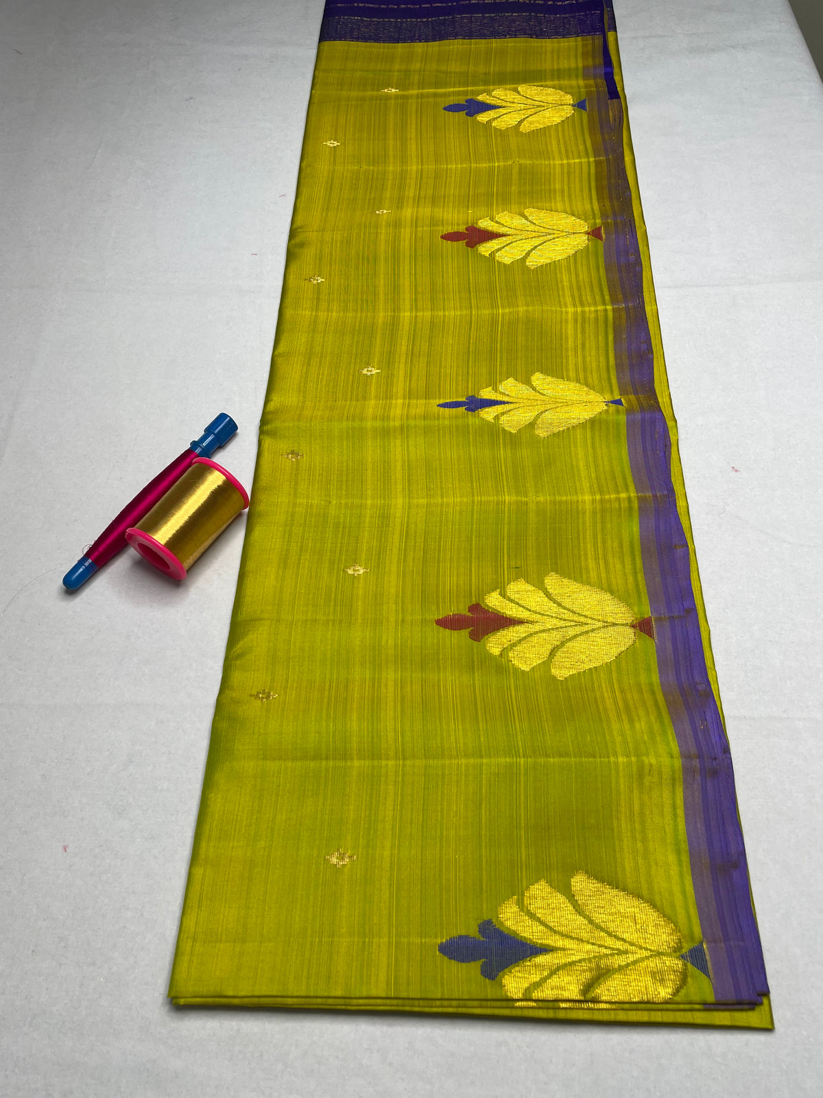 Handloom Pure Soft Silk Saree with Butta Border - Lime Yellow - view 3