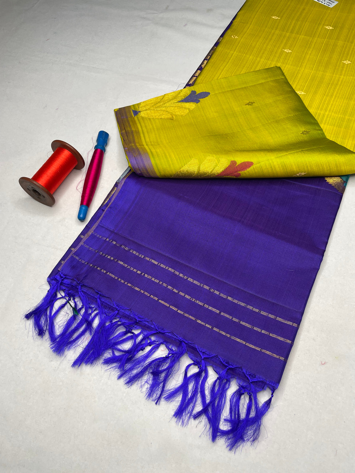Handloom Pure Soft Silk Saree with Butta Border - Lime Yellow - view 4